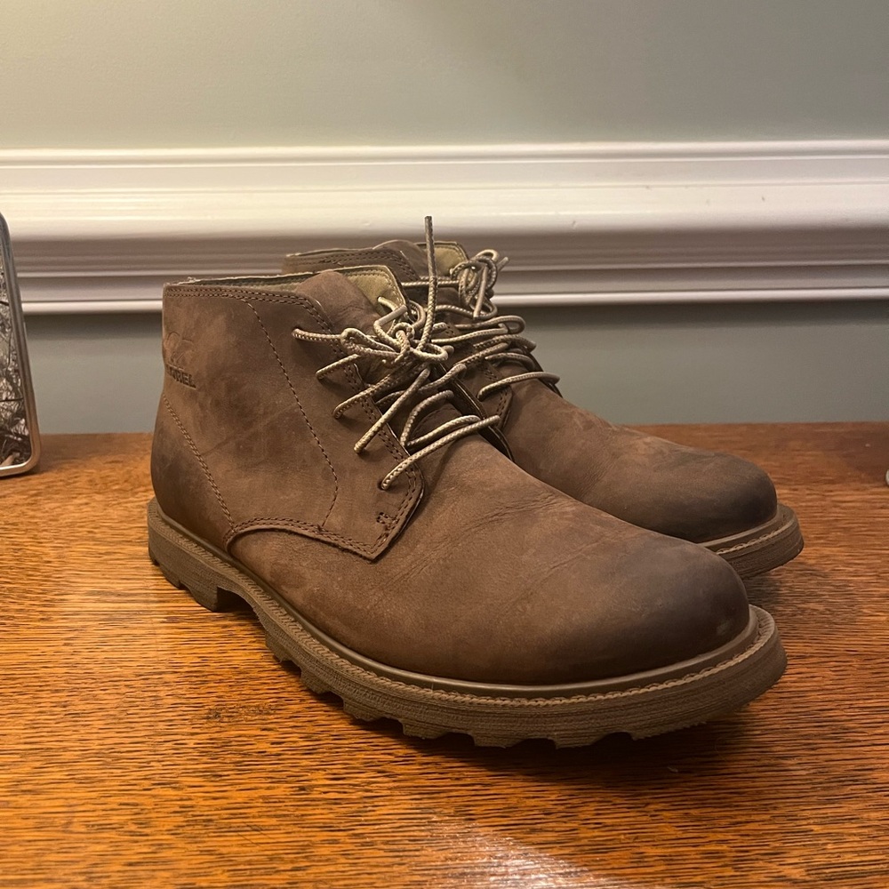 Men’s SOREL Madison Chukka waterproof boots!